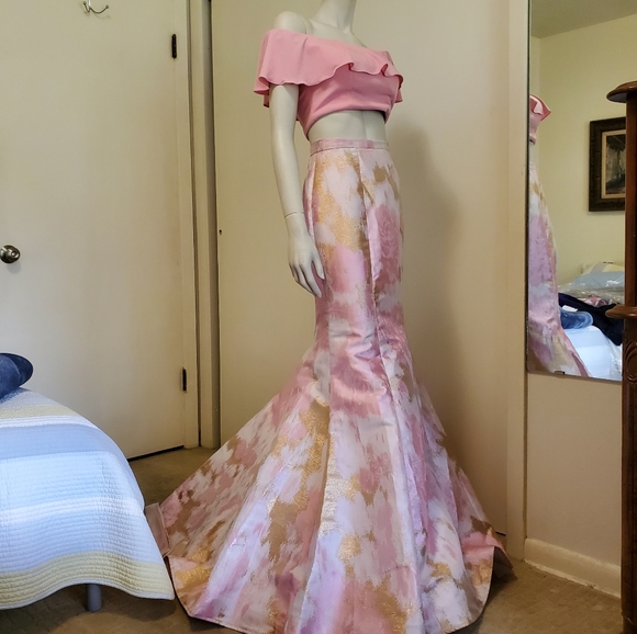 NWT Jovani Two Piece Pink Metallic Mermaid Prom Gown Size 2 - Picture 13 of 16